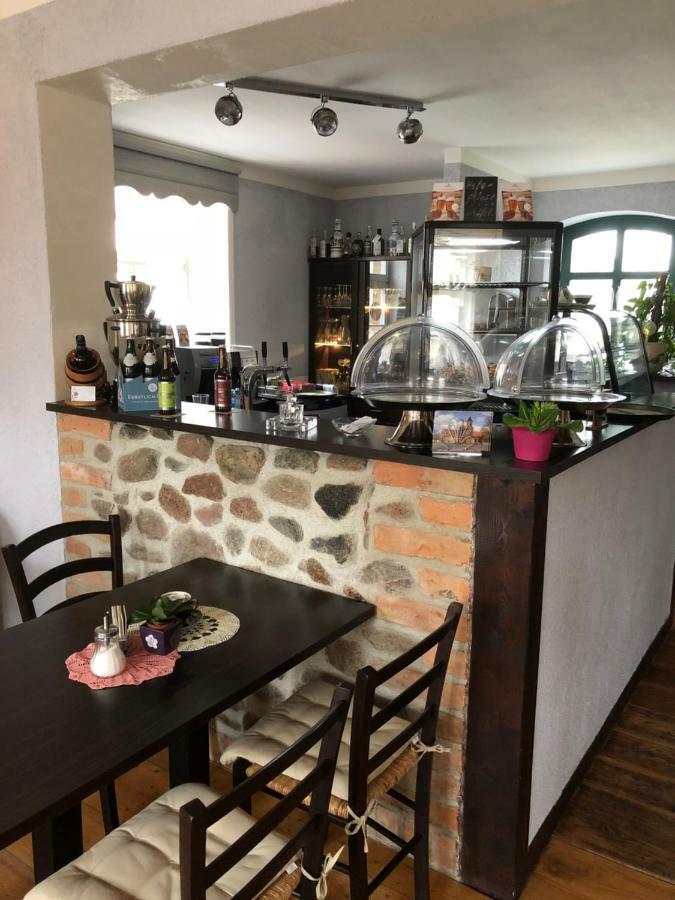 Alte Schule Cafe Und Pension Drehna Dış mekan fotoğraf